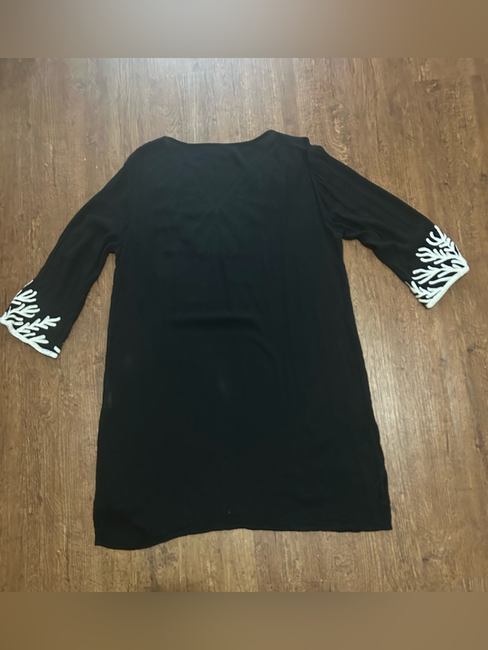 Black Embroidered V-Neck Tunic with White Contrast - Picture 2 of 7